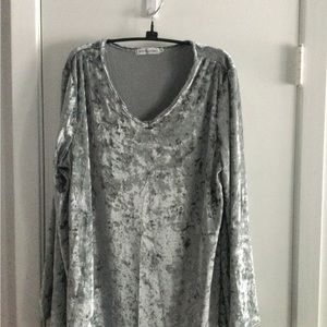 Velour vneck bell sleeve top